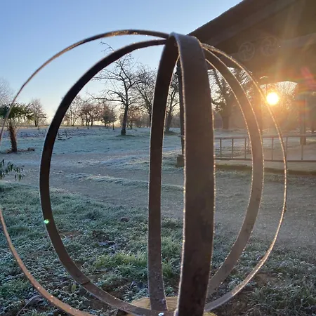 Bed & Breakfast La Ferme De Maraval 3*