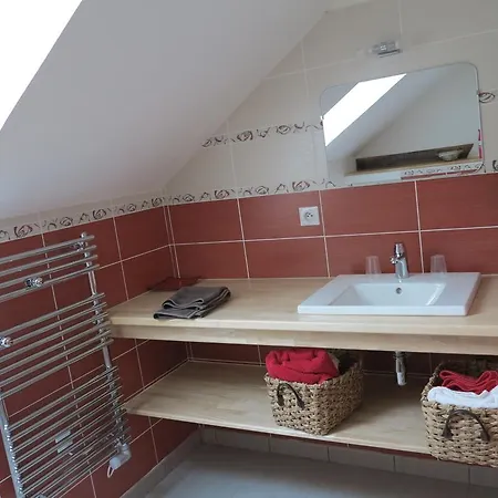 La Ferme De Maraval Bed & Breakfast