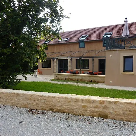 Bed & Breakfast La Ferme De Maraval 3*