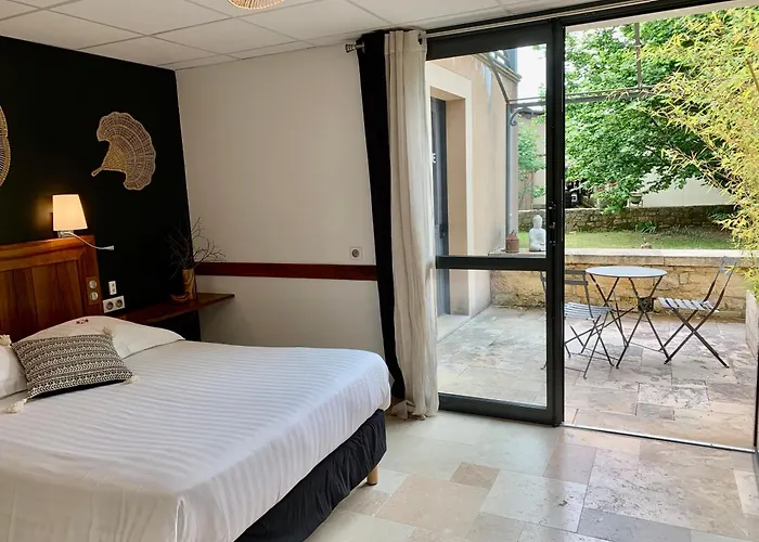 La Ferme De Maraval Bed & Breakfast 3*