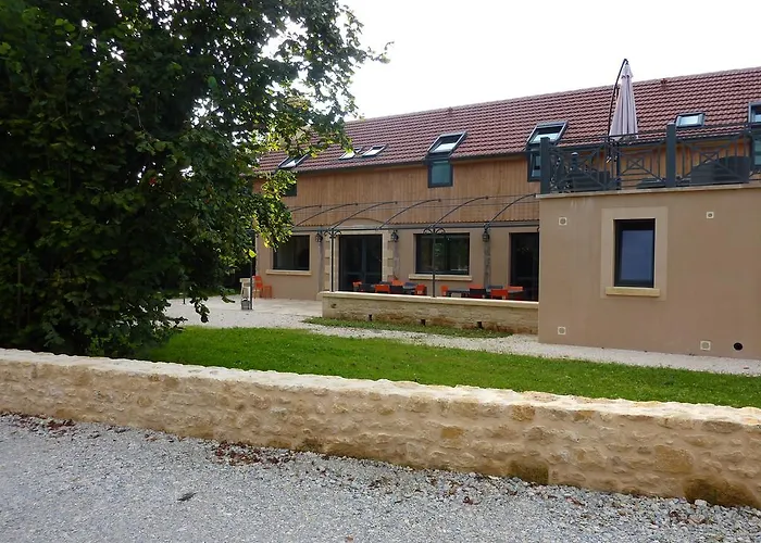 Bed & Breakfast La Ferme De Maraval 3*